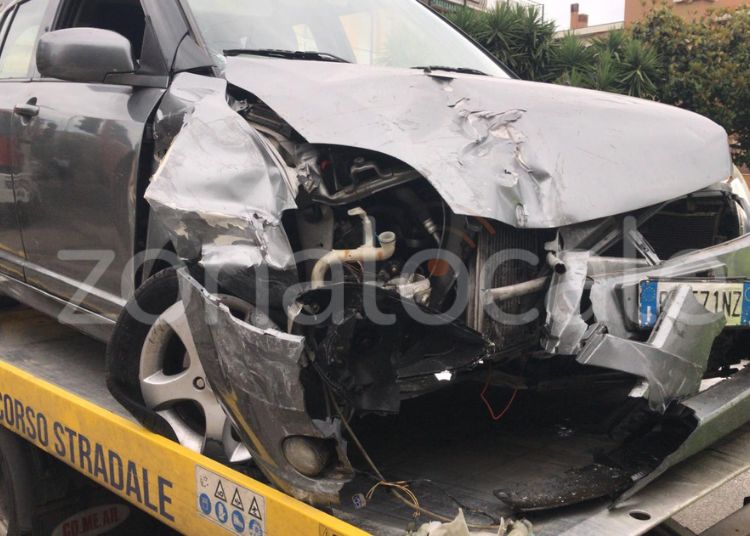 Vasto, auto sbanda e finisce contro un muro: feriti due turisti 2 Progetto senza titolo 2024 05 25T165242.203