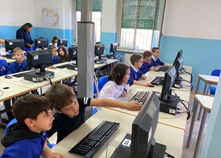 Studioware, lezioni di coding alla scuola "Martella" di Vasto 4 Studioware alla scuola Martella 4