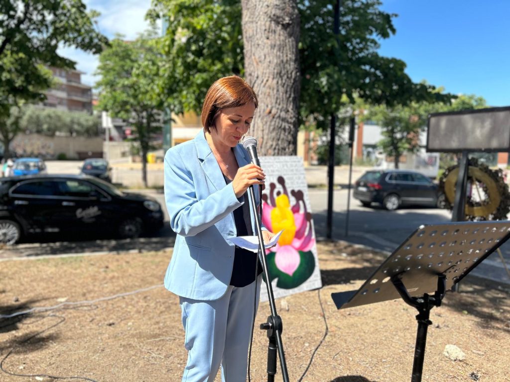 "Il tempo del noi", inaugurata nel quartiere San Paolo l'opera degli studenti del Pàntini-Pudente dedicata a Lea Garofalo 2 CIANCI