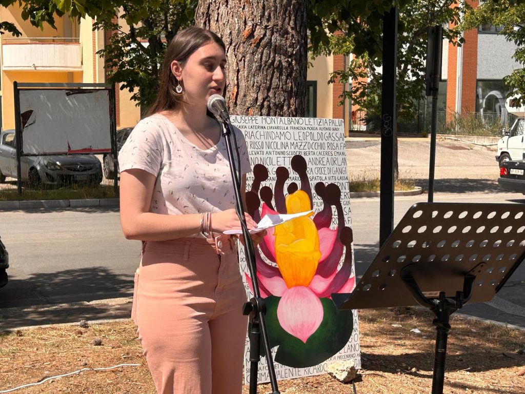 "Il tempo del noi", inaugurata nel quartiere San Paolo l'opera degli studenti del Pàntini-Pudente dedicata a Lea Garofalo 8 STUDENTESSA