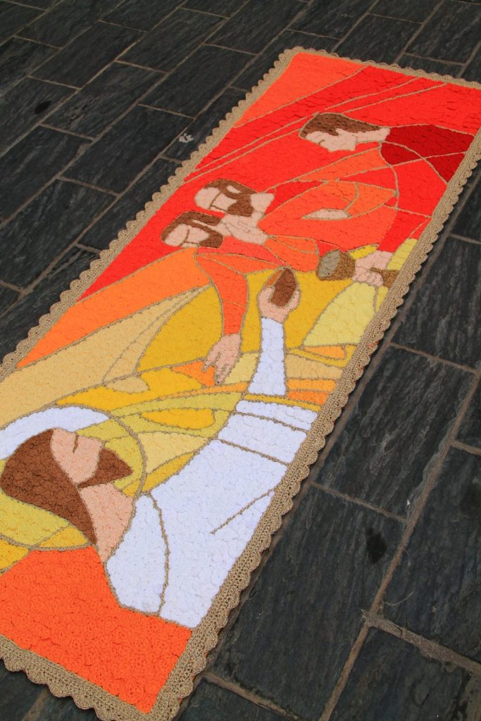 Successo della quarta edizione dell'Infiorata all'uncinetto di San Salvo 6 corpus Domini1