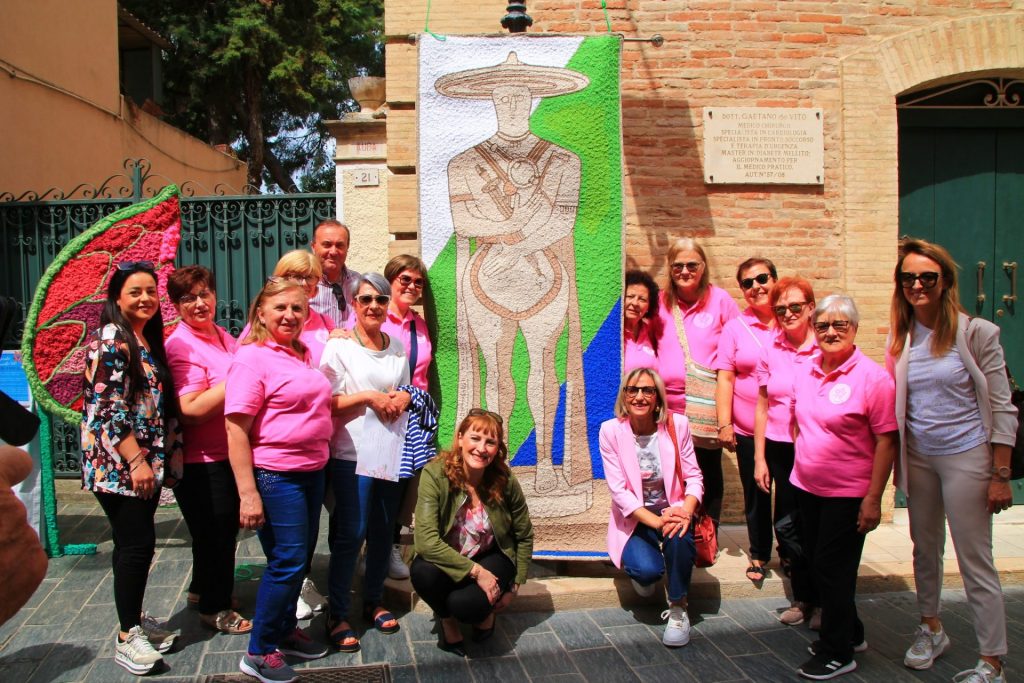 Successo della quarta edizione dell'Infiorata all'uncinetto di San Salvo 2 guerriero2