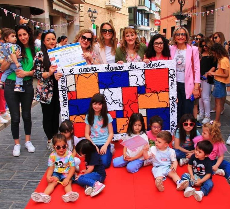 Successo della quarta edizione dell'Infiorata all'uncinetto di San Salvo 11 il mondo di nana