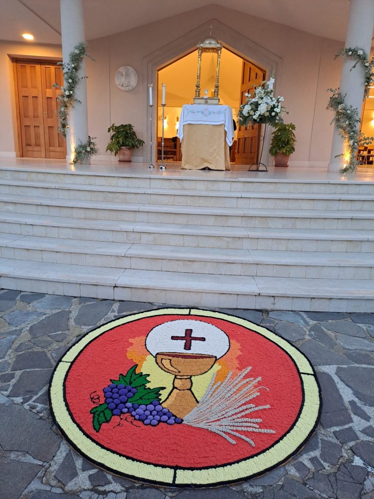 Successo della quarta edizione dell'Infiorata all'uncinetto di San Salvo 5 san nicola