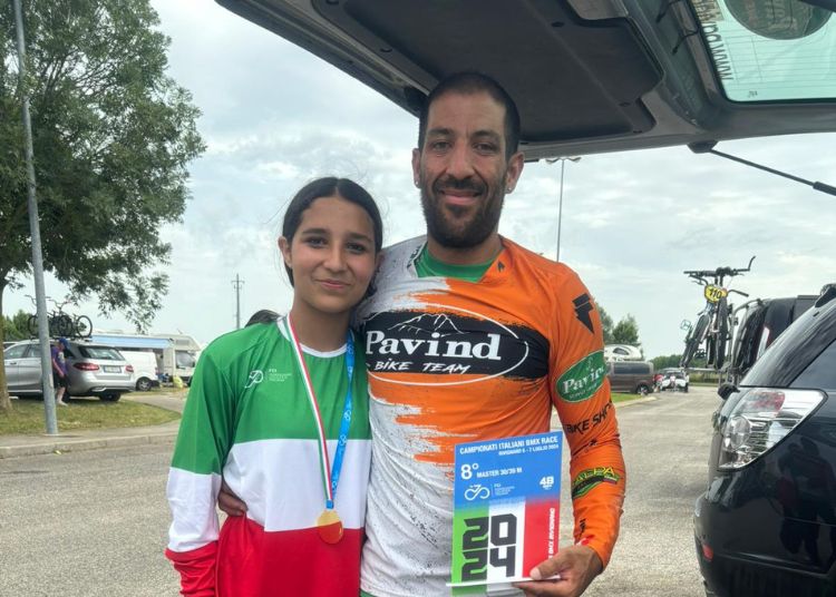Antonella Mendoza con il papà Amilcare