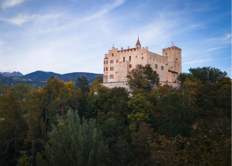 Il castello medioevale di Brunico