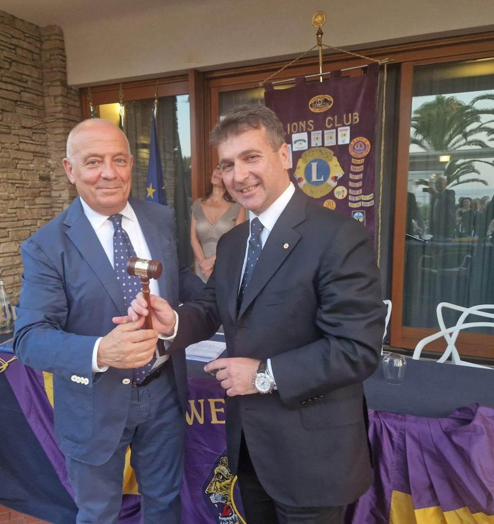 Passaggio del martelletto al Lions Club Vasto Host: il nuovo presidente è Michele Del Borrello 17 WhatsApp Image 2024 07 11 at 18.27.51 16