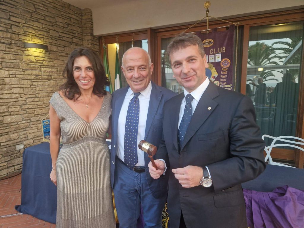 Passaggio del martelletto al Lions Club Vasto Host: il nuovo presidente è Michele Del Borrello 18 WhatsApp Image 2024 07 11 at 18.27.51 17