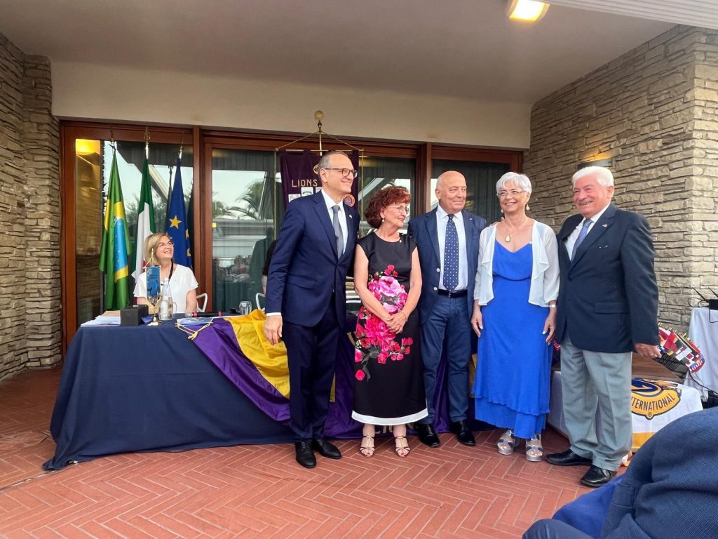 Passaggio del martelletto al Lions Club Vasto Host: il nuovo presidente è Michele Del Borrello 24 WhatsApp Image 2024 07 11 at 18.27.52 5