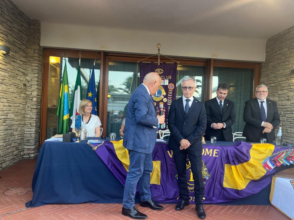 Passaggio del martelletto al Lions Club Vasto Host: il nuovo presidente è Michele Del Borrello 26 WhatsApp Image 2024 07 11 at 18.27.52 7