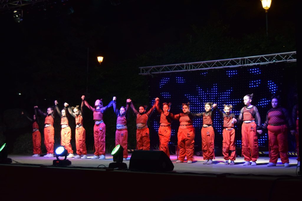 Grande successo a Vasto per "La Notte delle Stelle Ballerine": il saggio di fine anno della scuola "Dimensione Danza" 3 dimensione danza 5