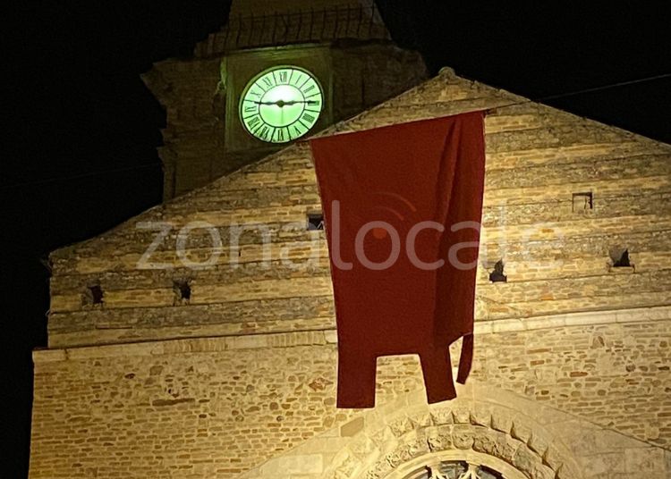 Vasto, la magia del Toson d’Oro illumina la città: oltre cento figuranti in corteo 3 2 2
