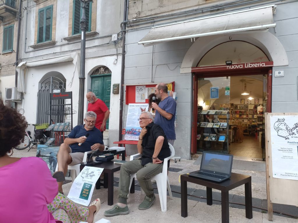 Festival dei capodogli, l'emozionante racconto del surfista che diede l'allarme 3 CAPODOGLI VASTO 2