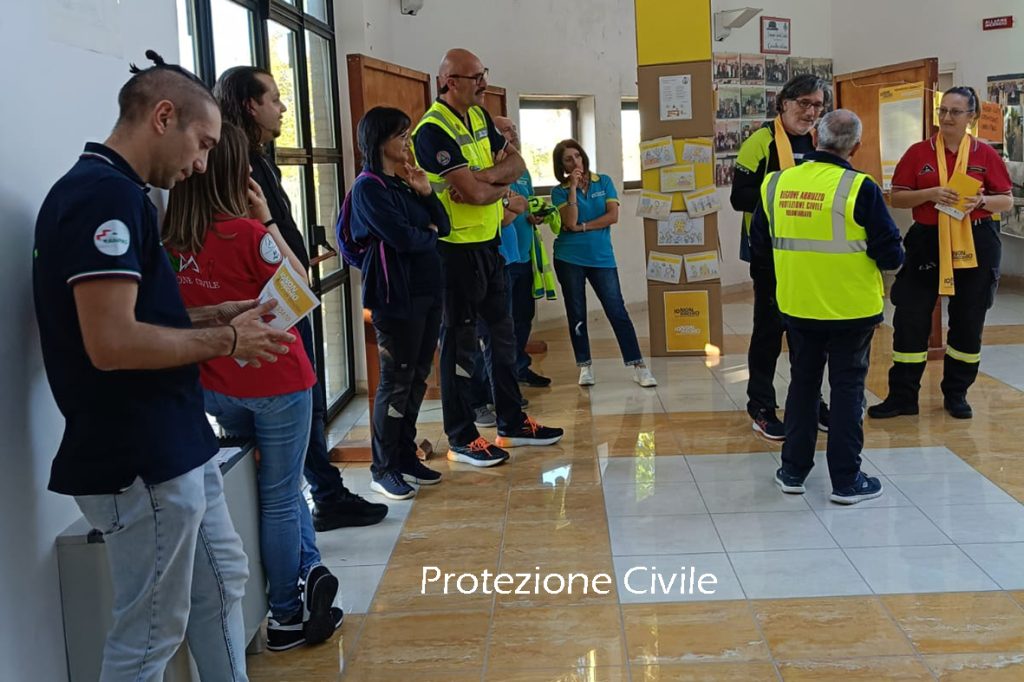 Corsi di aggiornamento per la Protezione Civile di Casalbordino 6 Foto 10