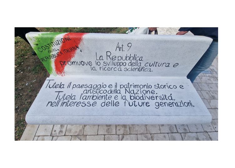Inaugurate le panchine letterarie del progetto "Penelope Tessiture di Legami" 5 Progetto senza titolo 2024 09 25T152845.450