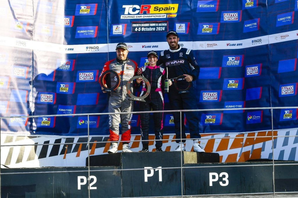 Il vastese Michele Pirro conquista il podio al debutto nel TCR Spain 3 pirro 9