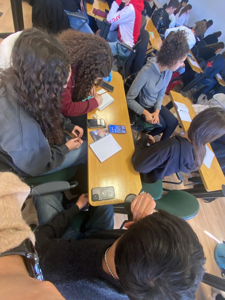 Gli studenti del "Mattei" di Vasto all'International Cosmic Day 4 IMG 20241126 WA0009