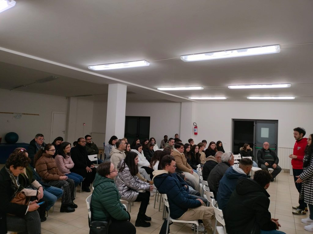Giovani riuniti a Vasto per un pomeriggio di fede e condivisione 9 WhatsApp Image 2024 11 24 at 7.29.23 PM