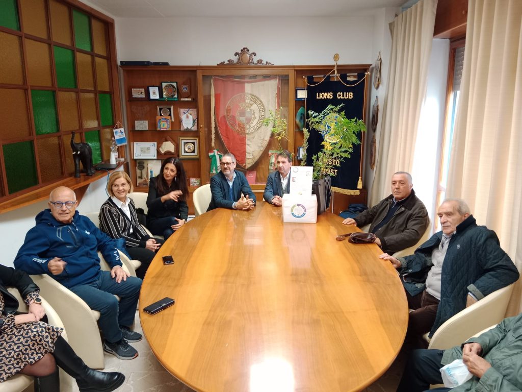 A Vasto trenta nuovi alberi grazie al riciclo degli smartphone 2 alberi 2