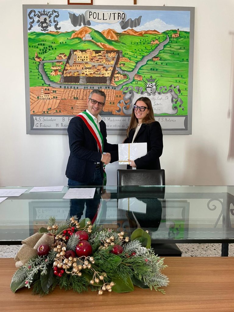 Riconoscimento al merito: consegnate le borse di studio a Pollutri 3 1000128192