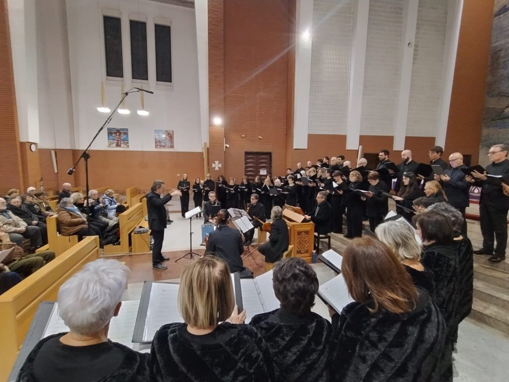 Tre cori e sei Magnificat inaugurano il Natale a Pescara 4 Immagine WhatsApp 2024 12 07 ore 20.41.47 3b0ef398