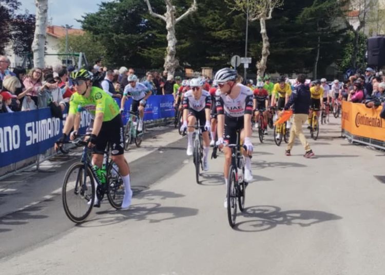 Giro d'Abruzzo 2025: partita la prima tappa Scerni-Crecchio 3 2 1