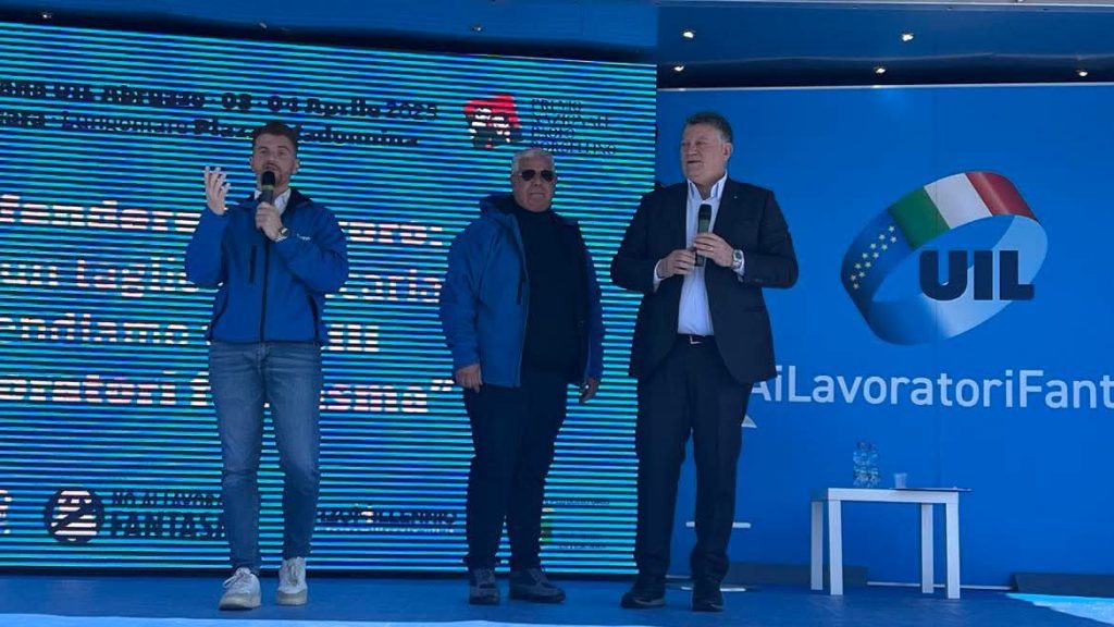 Bombardieri (Uil): «Chi non ha un contratto a tempo indeterminato è un fantasma per la società» 5 Fabrizi Lombardo Bombardieri
