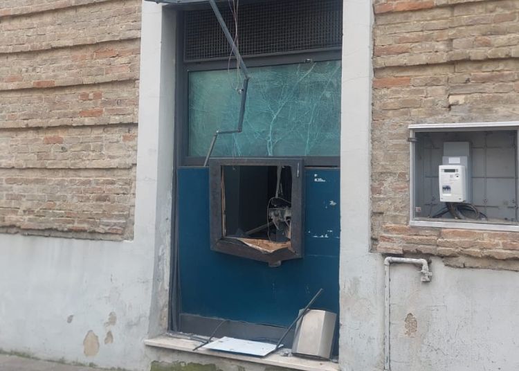 Esplosioni nella notte: assaltati due sportelli bancomat della Bper ad Ortona e Tollo 3 Untitled design 86