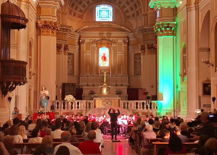 Vasto, successo per la seconda edizione de “La lunga notte delle chiese” 2 Progetto senza titolo 80