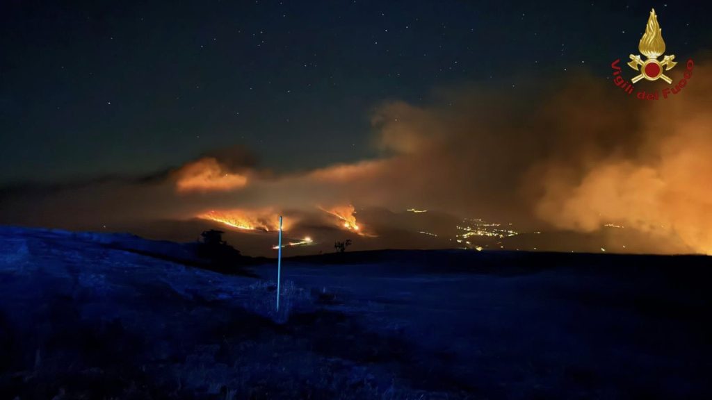 Incendio ad Agnone: distrutti oltre 85 ettari di vegetazione 3 IMG 1168 W