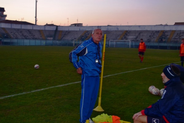 Primo allenamento con Vecchiotti in panchina.h