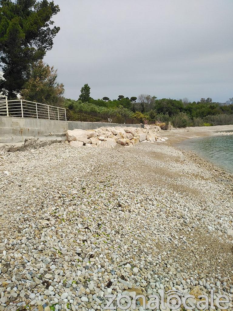 spiaggia massi i2