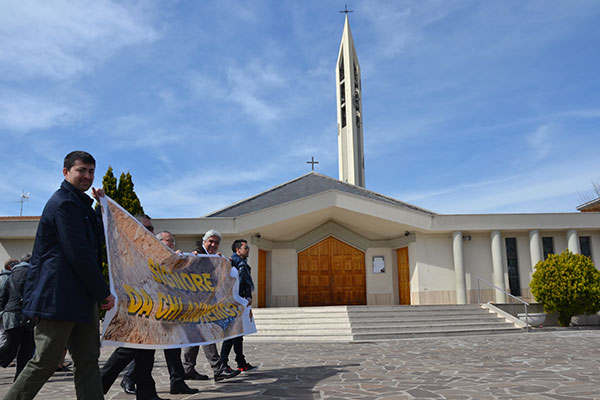 chiesa abbraccio i