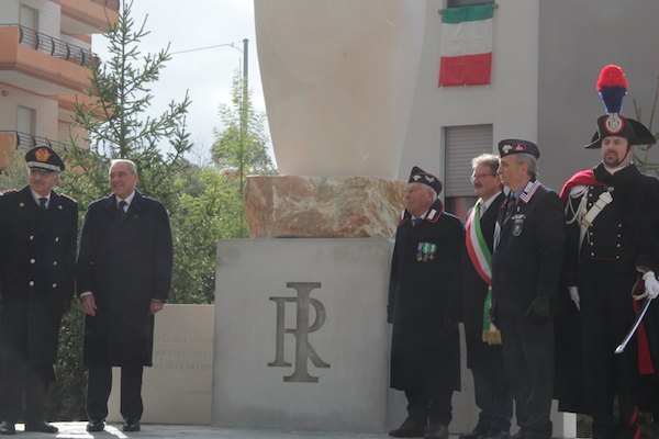 grasso inaugura monumento provv h