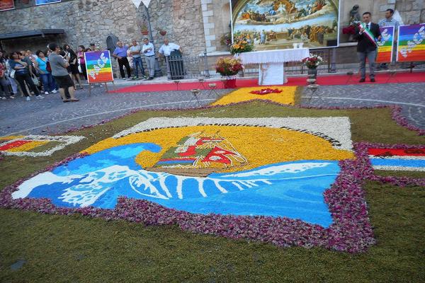 infiorata carunchio 2015 h