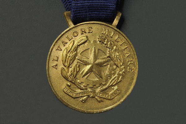 medaglia al valor militare h