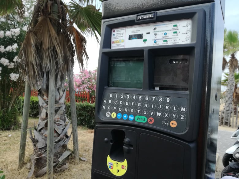 Vasto Marina, lungomare Duca degli Abruzzi, lunedì 8 luglio 2019: parcometro non funzionante