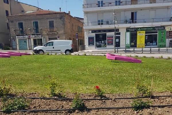 piazza verdi senza tricolore h