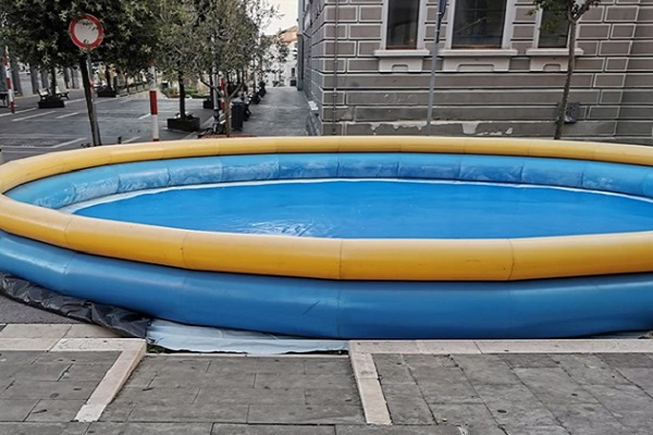 piscina scivolo disabili h2