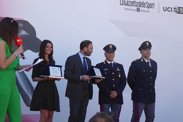 premiazione eroi della sicurezza h