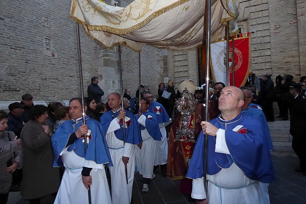 sacra spina 2019 h