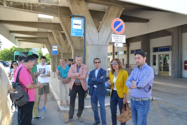 stazione conferenza stampa h