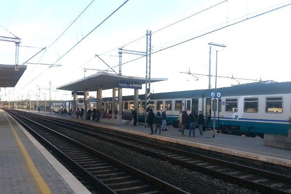 Foto d'archivio della stazione ferroviaria Vasto-San Salvo