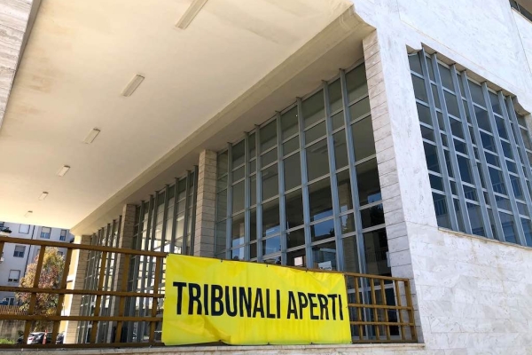 striscione tribunale 600 400 1643287433