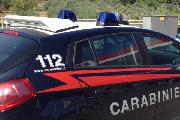 caccia uomo polizia carabinieri i 600 400 1646147797