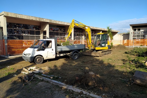 cimitero lavori h