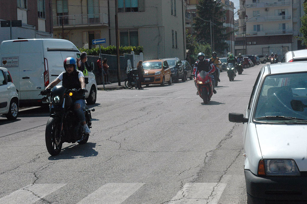 Gli amici in moto