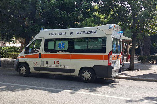 ambulanza pedone investito via ciccarone 600 400 1527767969