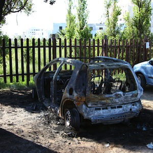 auto bruciata san salvo 17 giu q