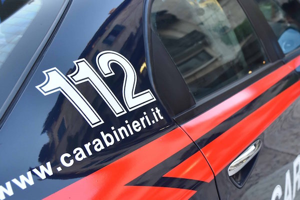 auto carabinieri gen h